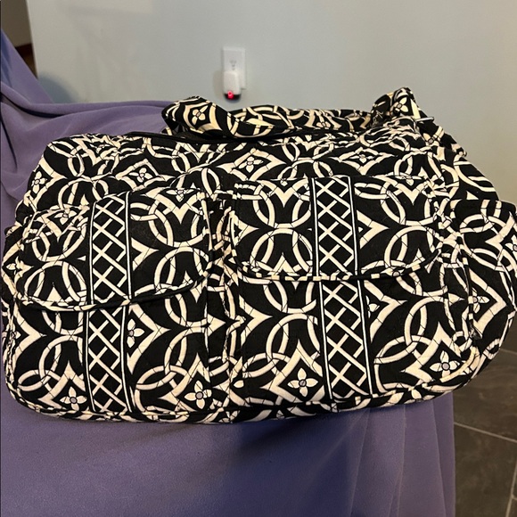 VERA BRADLEY “Concerto” quilted cotton Hobo. Black/white - Picture 2 of 9